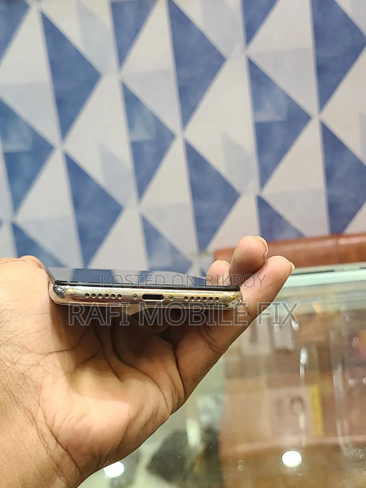 Apple iPhone X 64 GB White