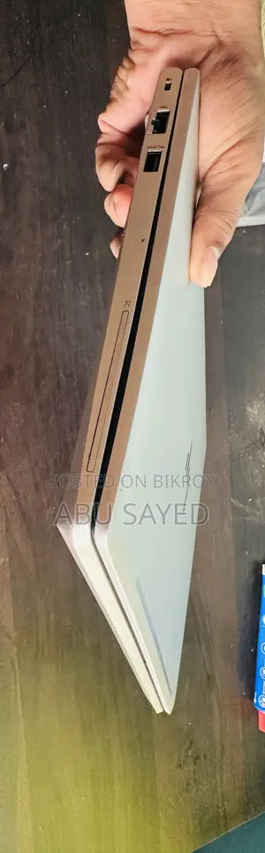 ল্যাপটপ HP EliteBook 640 G10 16GB Intel Core I7 SSD 512GB