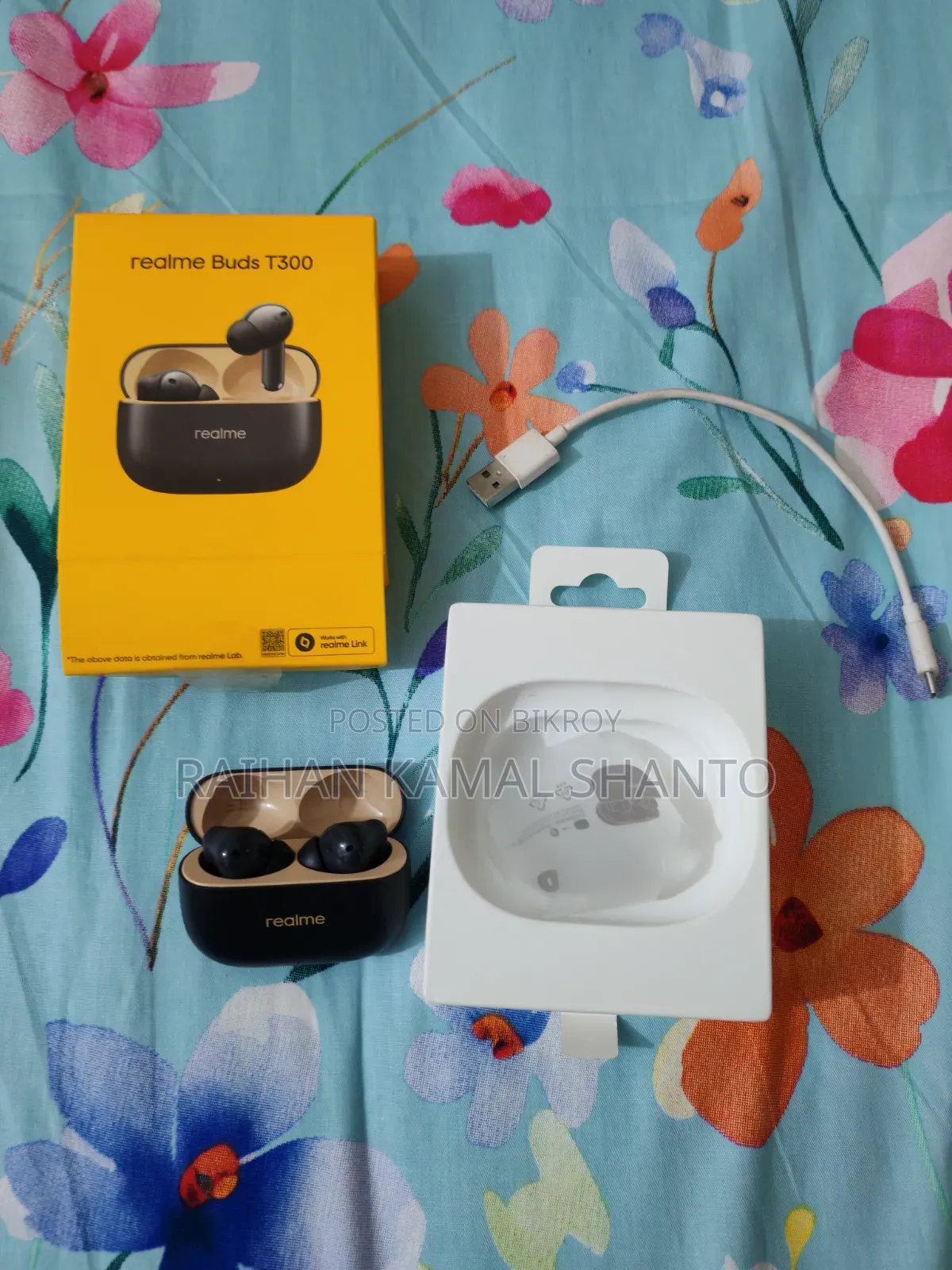 রিয়েলমি বাডস টি৩০০ টিডব্লিউএস