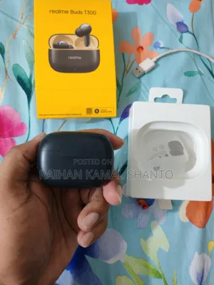 রিয়েলমি বাডস টি৩০০ টিডব্লিউএস