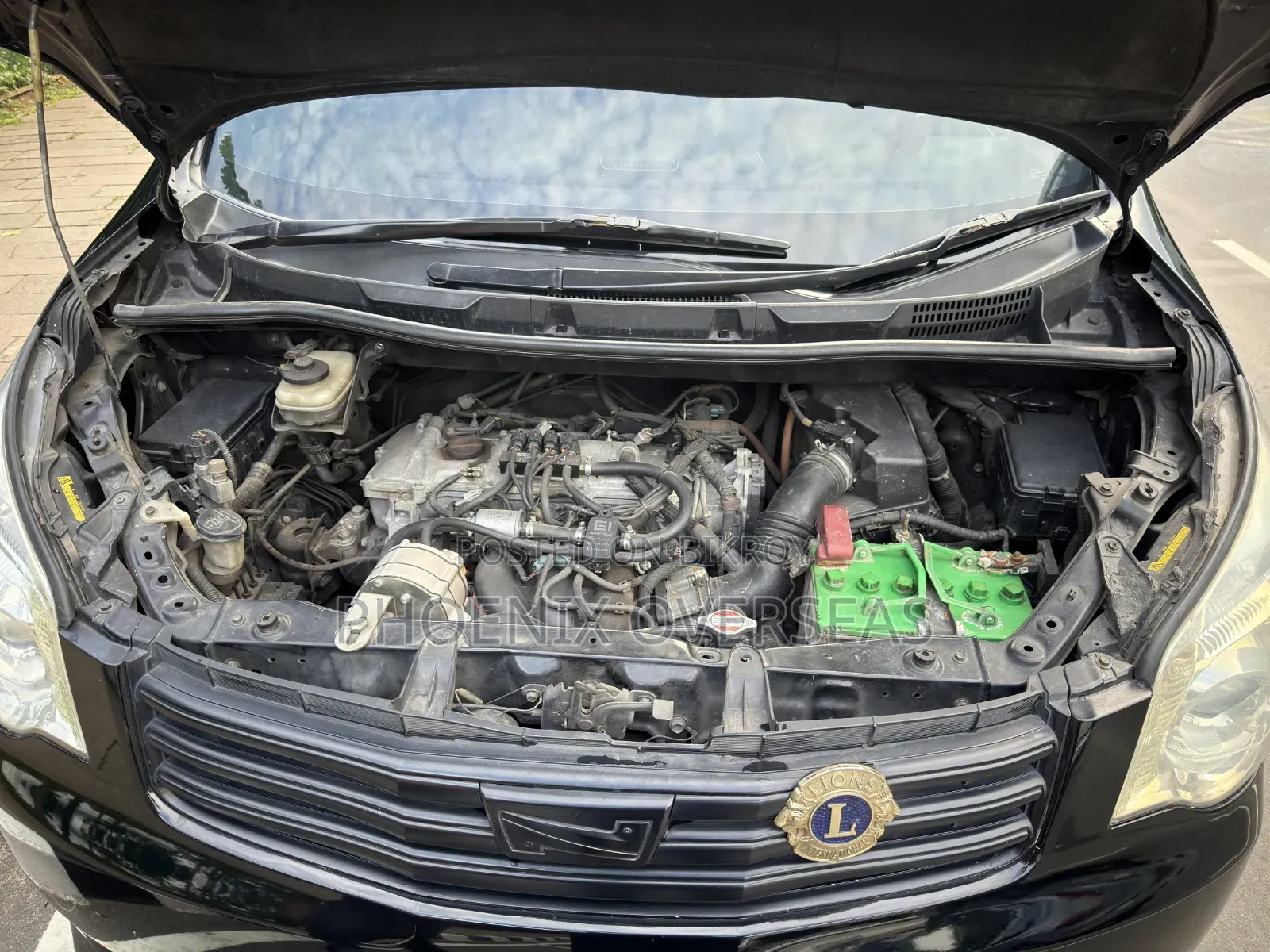 Toyota Noah 2.0 158hp FWD (7 Seater) 2012 Black