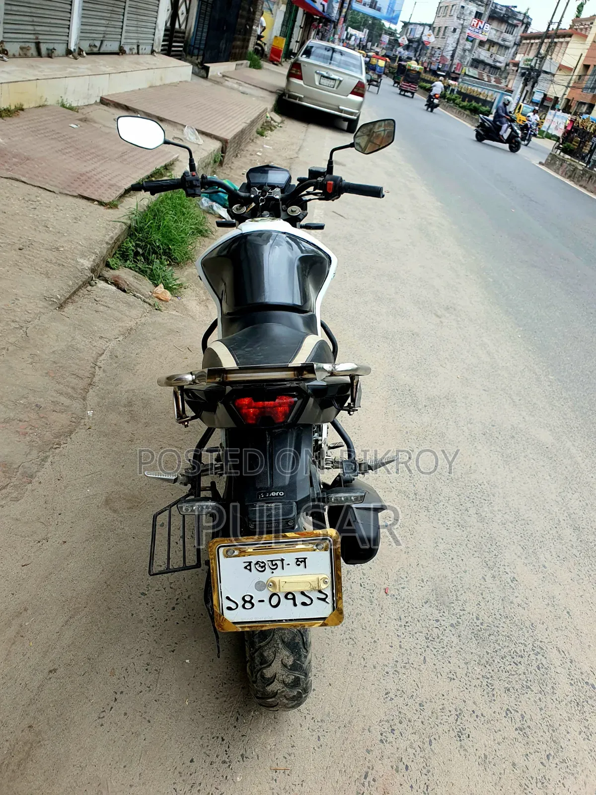 হিরো থ্রিলার ১৬০আর ২০২২ সাদা