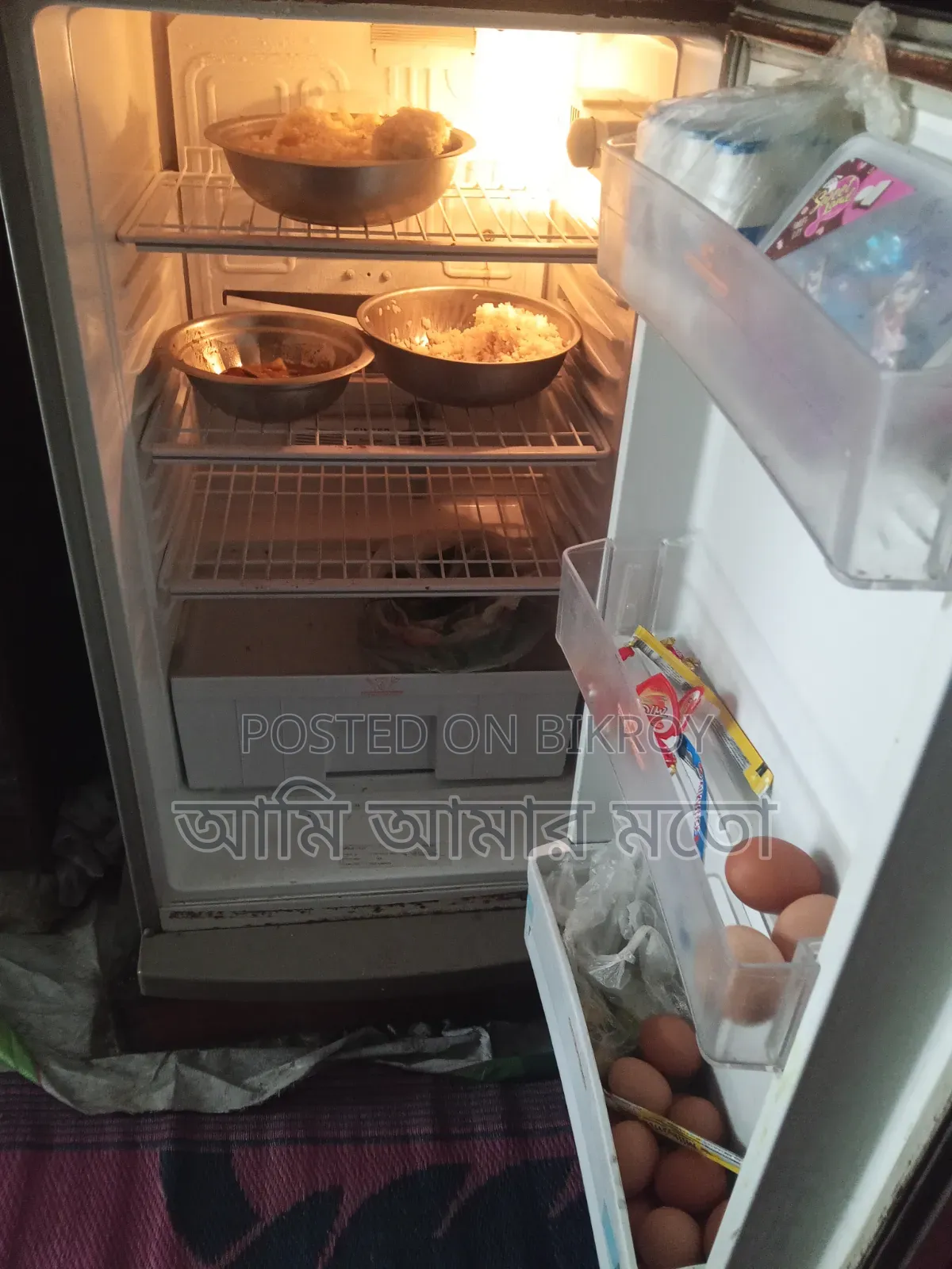 I am using this fridge. I need a bigger fridge so I will sell it