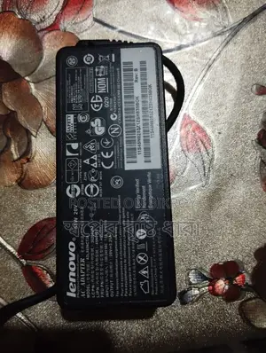 একদম নতুন Lenovo অরিজিনাল 65W Type-C ল্যাপটপ চার্জার বিক্রি হবে।