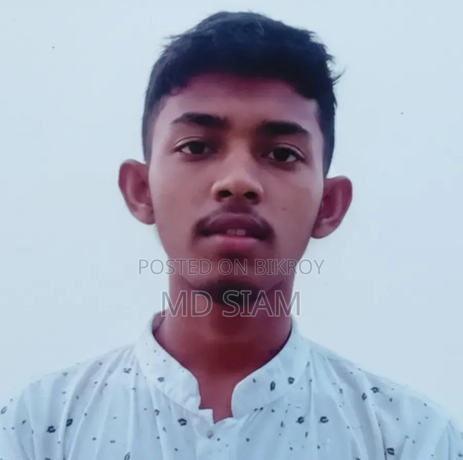 সিয়াম হাওলাদার - শপ অ্যাসিস্ট্যান্ট