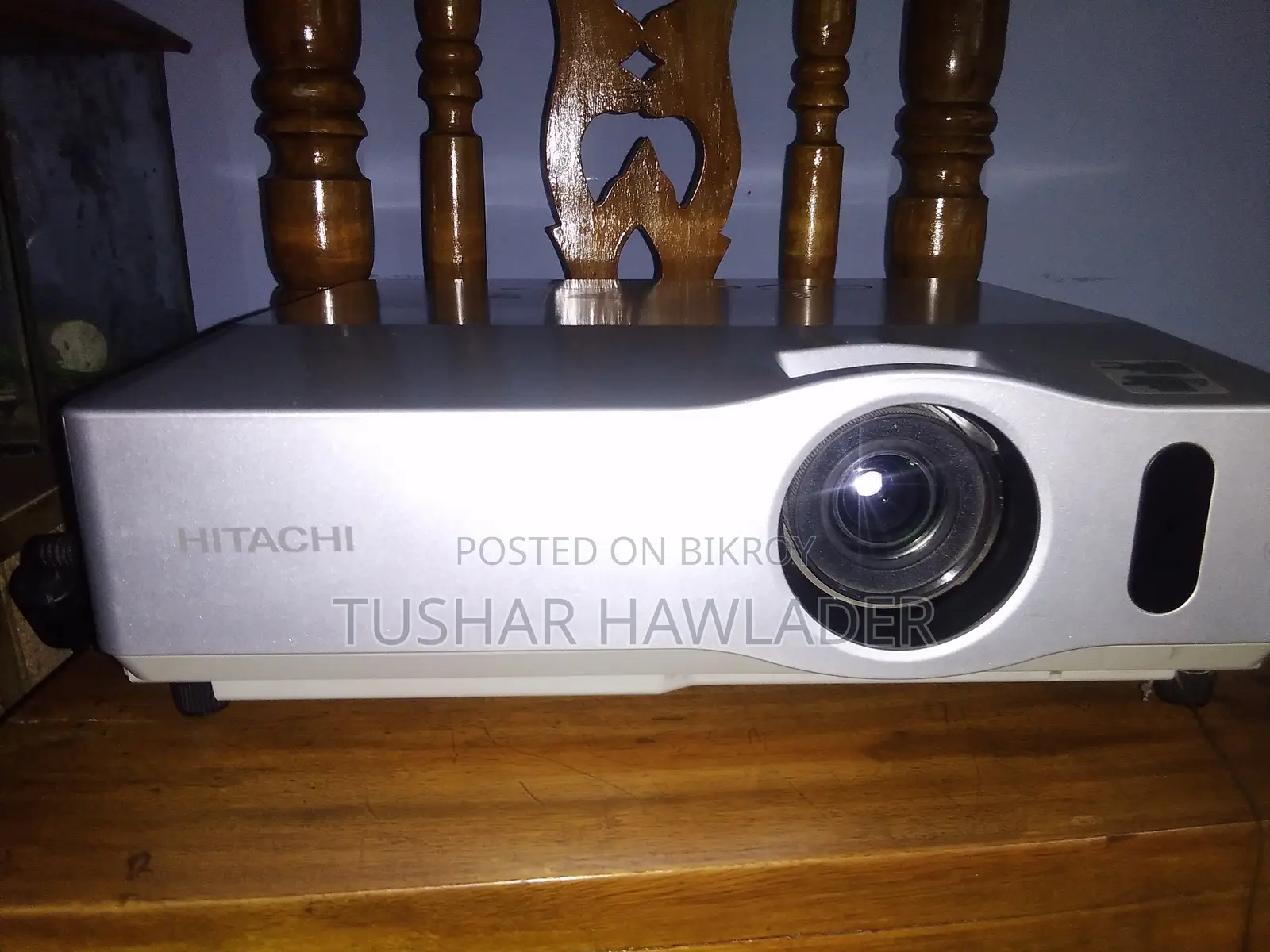 Hitachi Projector