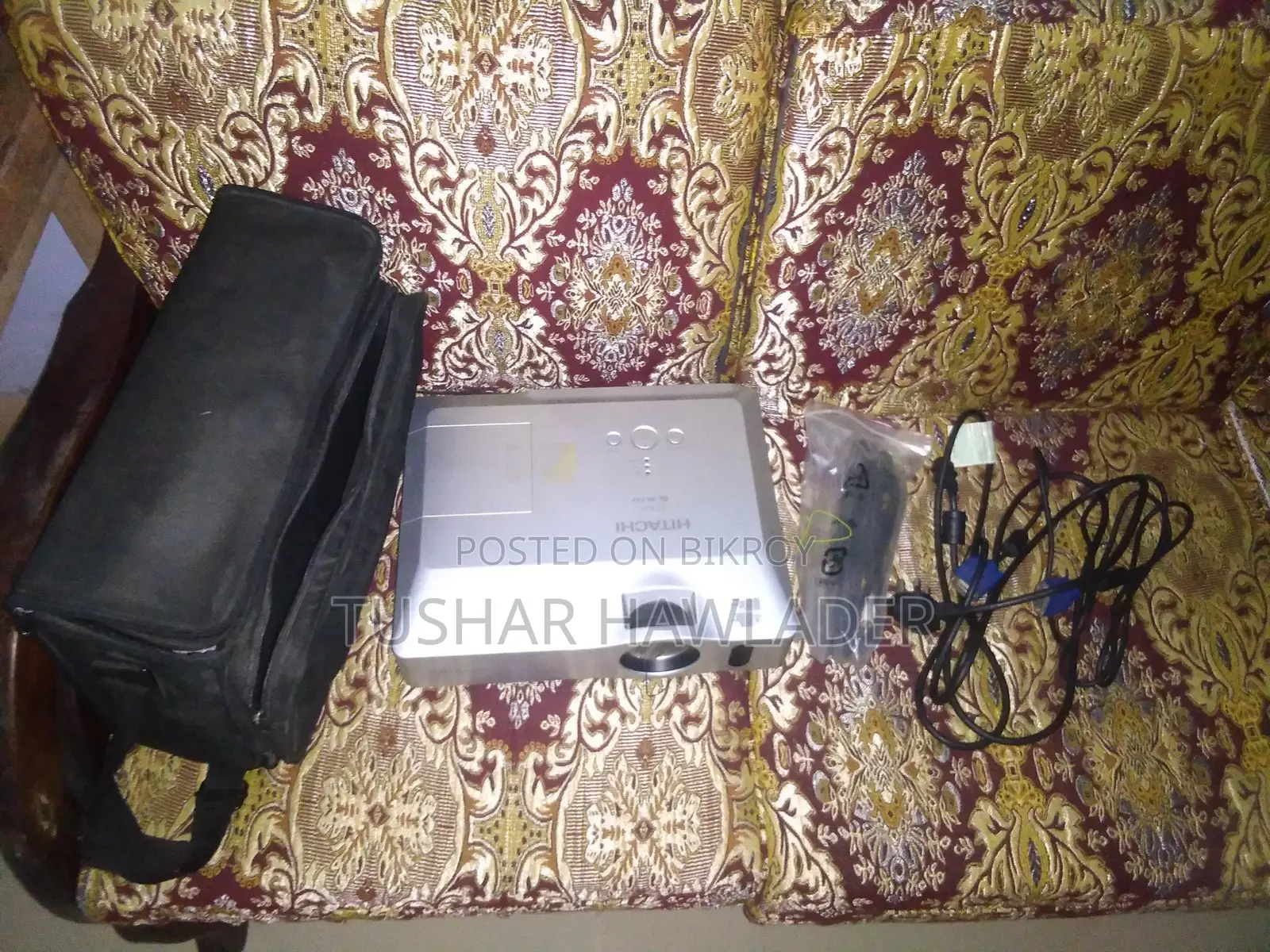 Hitachi Projector