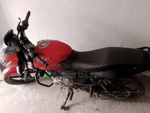 Bajaj Pulsar 150 2015 Red