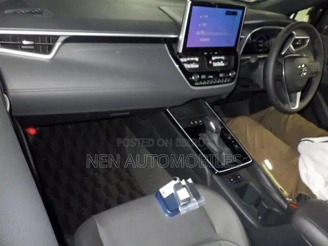 New Toyota Corolla Cross 2025 Pearl