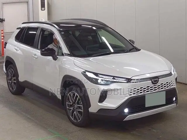New Toyota Corolla Cross 2025 Pearl