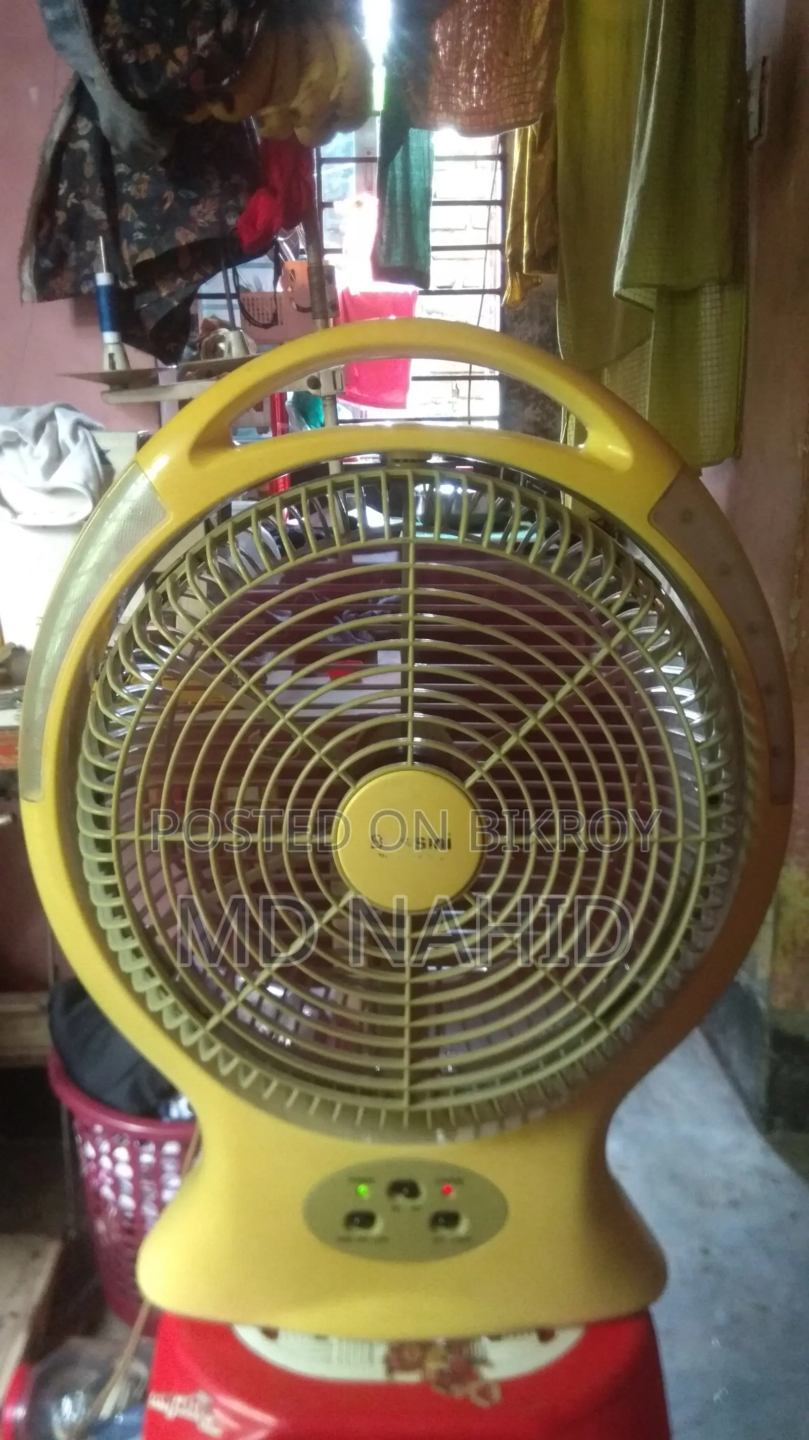 বসিনির চার্জার ফ্যান