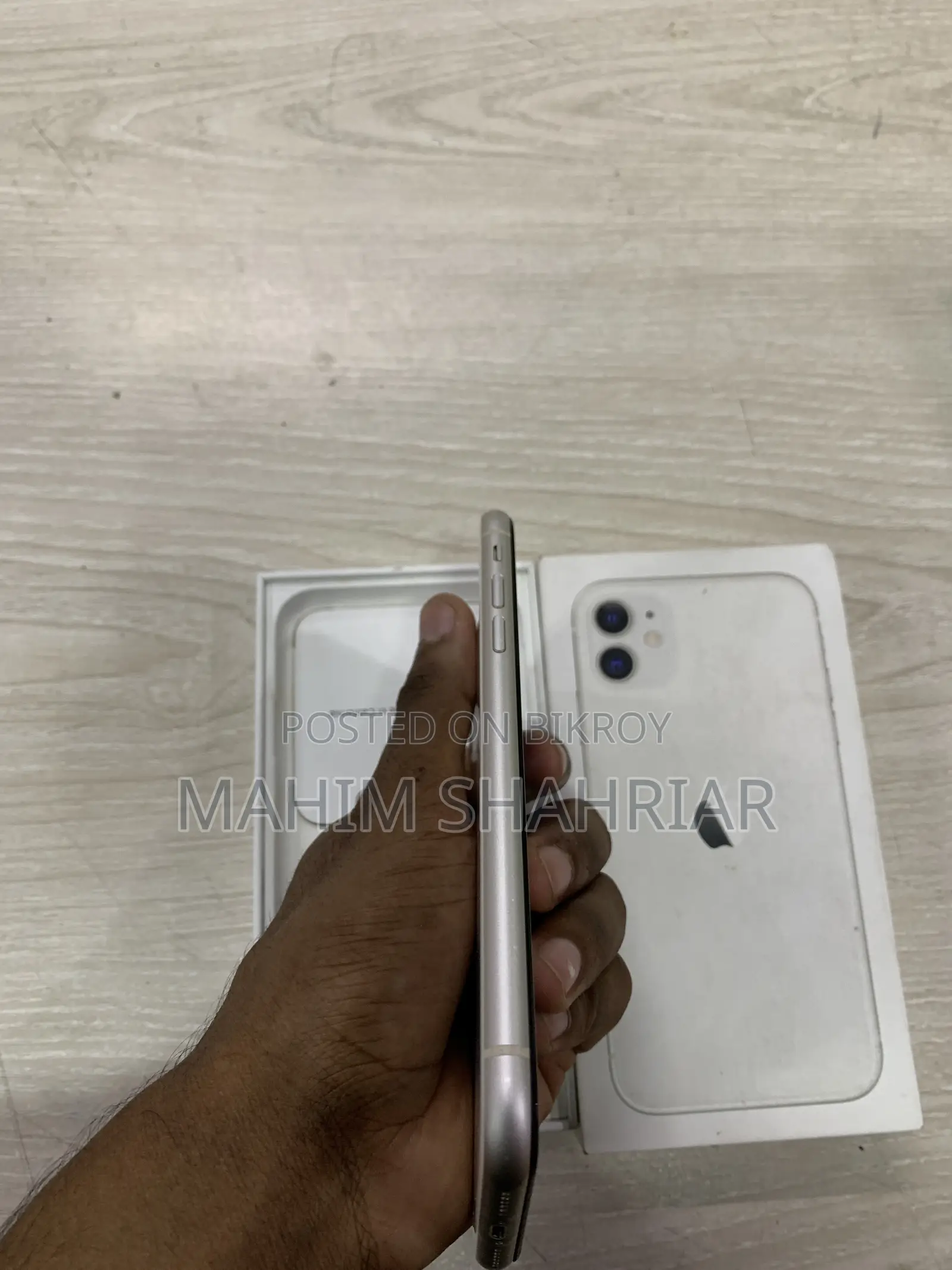 অ্যাপল আইফোন ১১ ১২৮ জিবি হোয়াইট