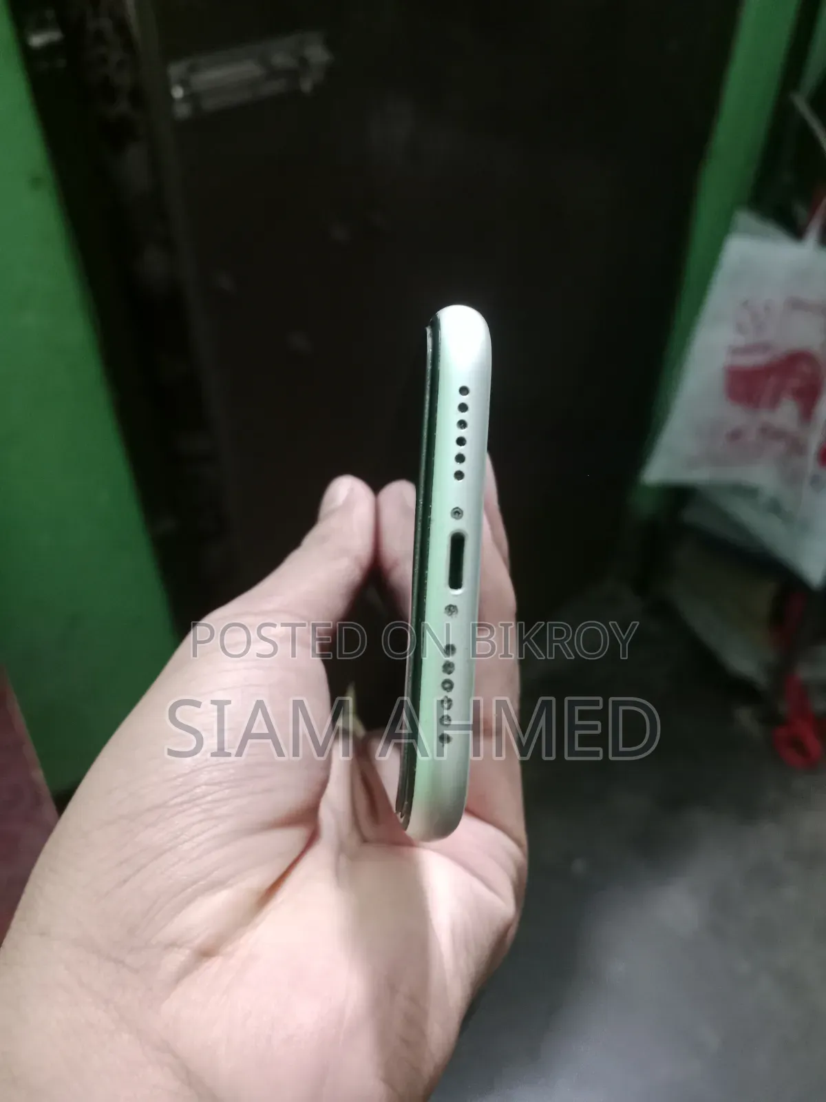 অ্যাপল আইফোন ১১ ১২৮ জিবি হোয়াইট