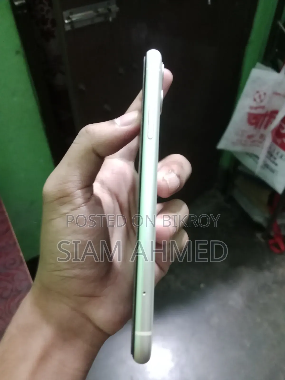 অ্যাপল আইফোন ১১ ১২৮ জিবি হোয়াইট