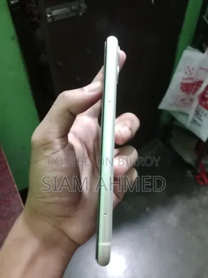অ্যাপল আইফোন ১১ ১২৮ জিবি হোয়াইট