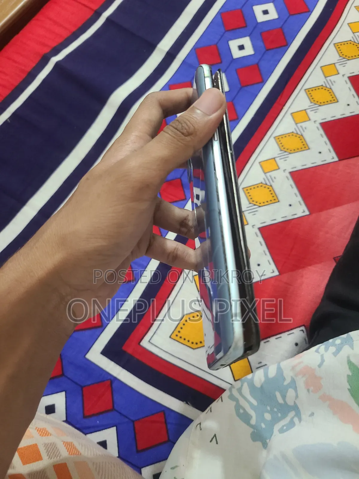 ওয়ানপ্লাস ৯আর ১২৮ জিবি ব্লু