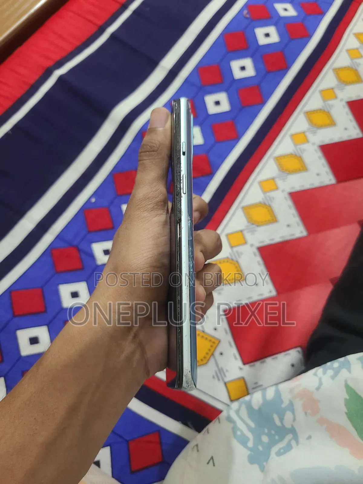 ওয়ানপ্লাস ৯আর ১২৮ জিবি ব্লু