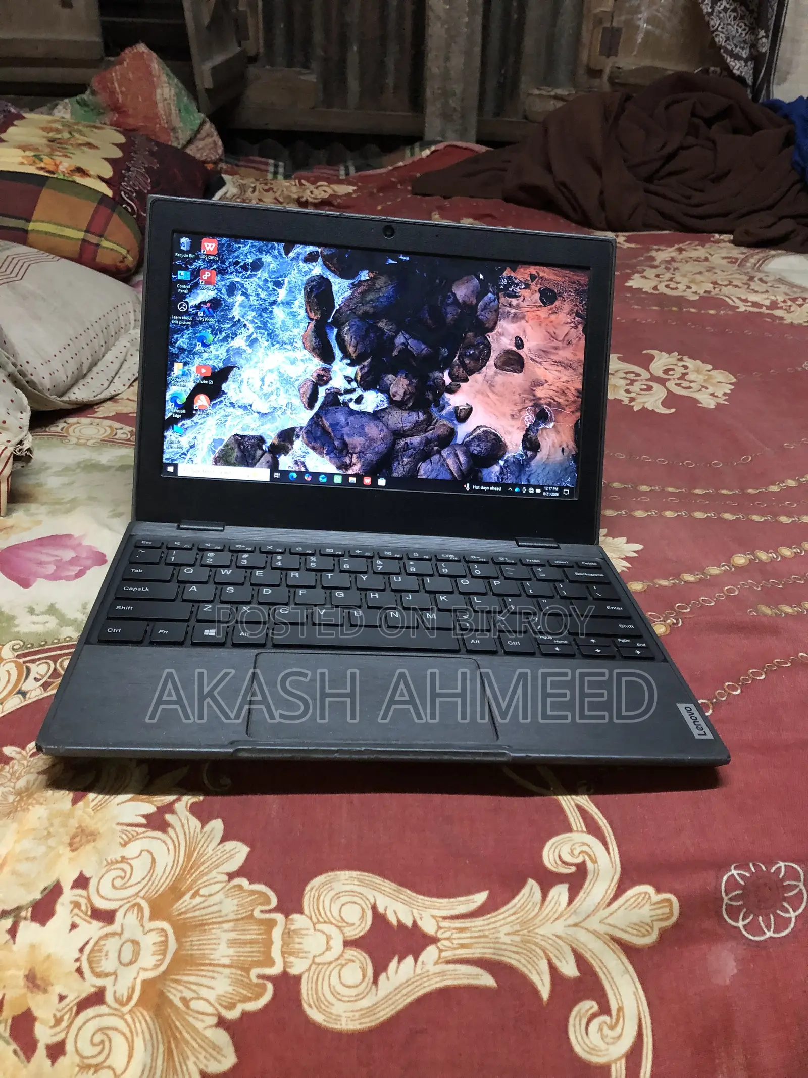 Laptop Lenovo 300e 4GB Intel Core i5 SSHD (Hybrid) 60GB