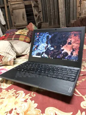 Laptop Lenovo 300e 4GB Intel Core i5 SSHD (Hybrid) 60GB