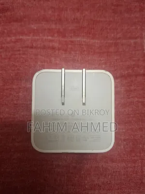 অ্যাপল ডুয়াল ইউএসবি-সি অ্যাডাপ্টার