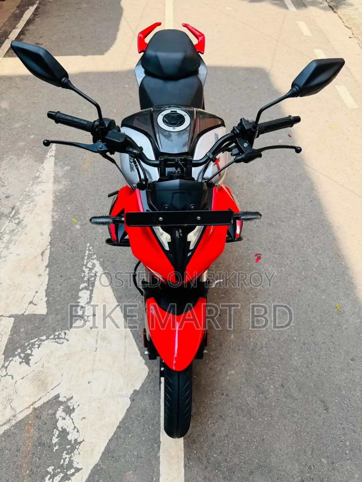 হিরো এক্সট্রিম ১২৫আর ২০২৫ লাল