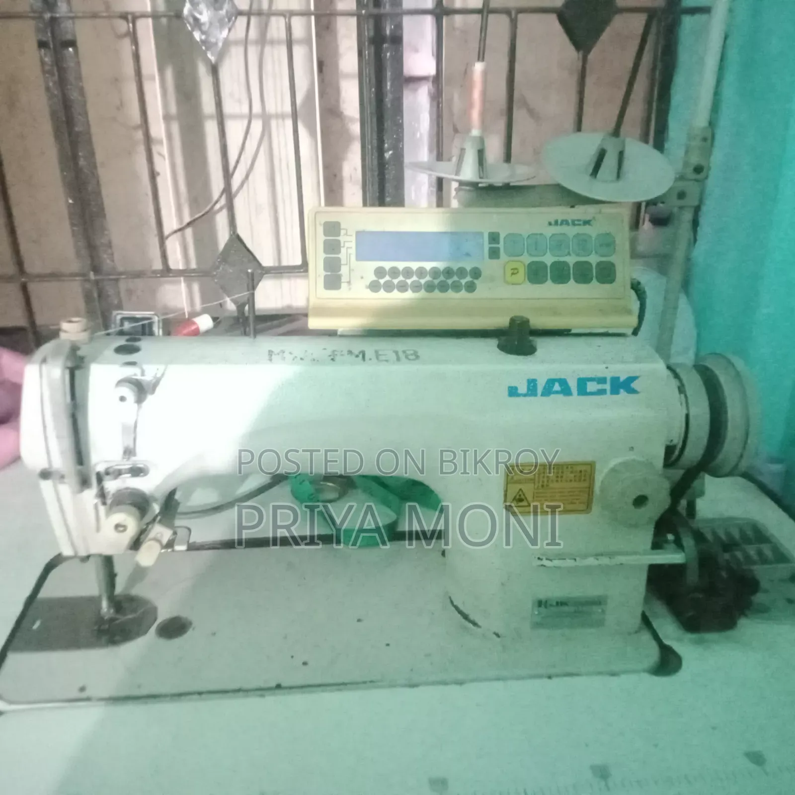 Jack সেলাই মেশিন