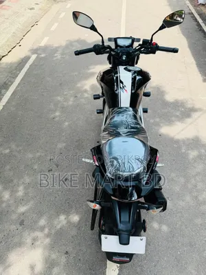 টিভিএস অ্যাপাচি আরটিআর ১৬০ ৪ভি ২০২৪ কালো