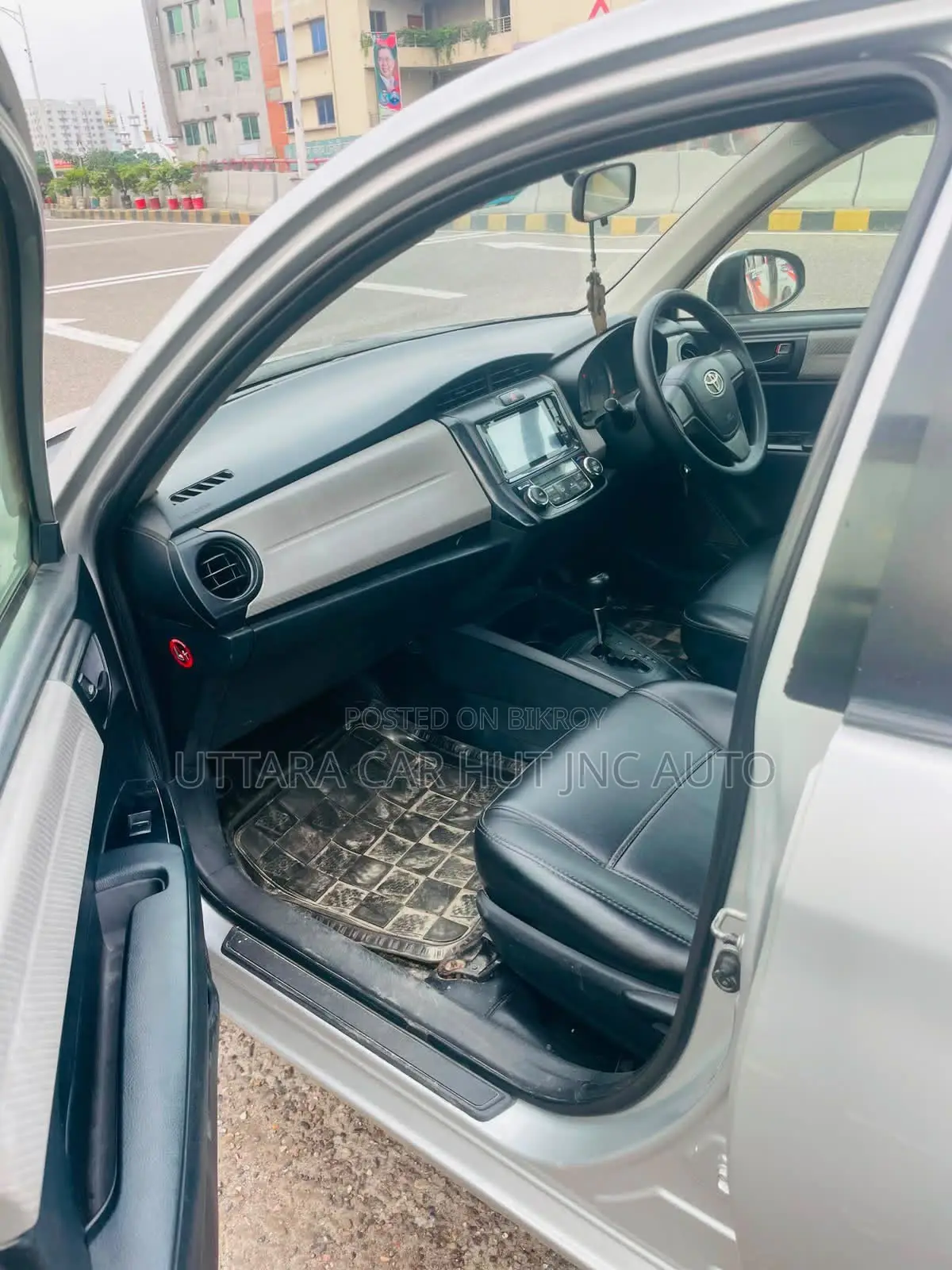 Toyota Axio 2013 Silver