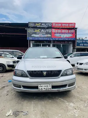 Toyota Vista 1999 Silver