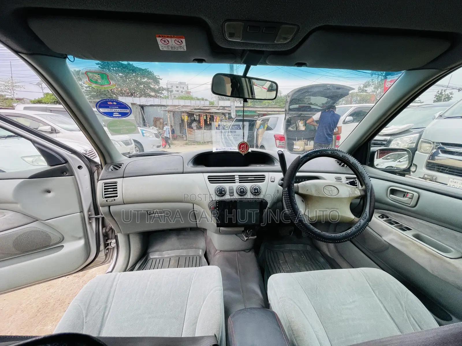 Toyota Vista 1999 Silver