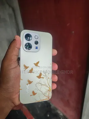 Vivo V70 256 GB Silver