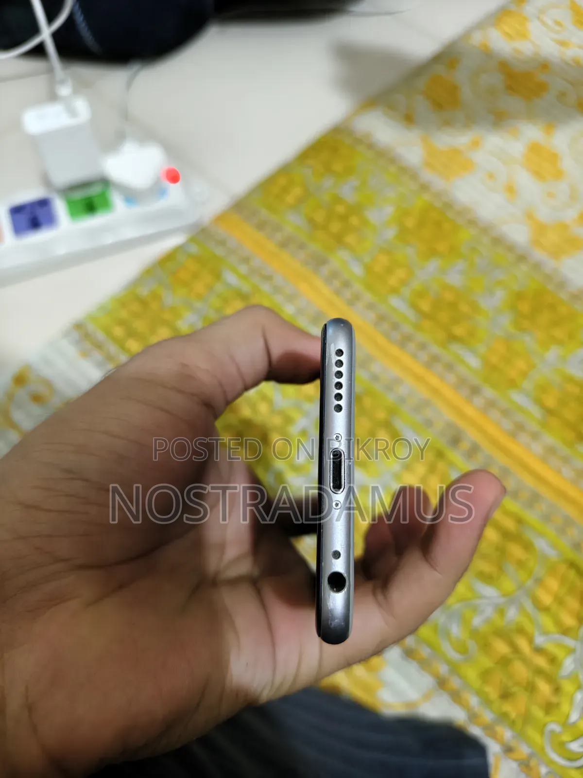 Apple iPhone 6s 64 GB Gray
