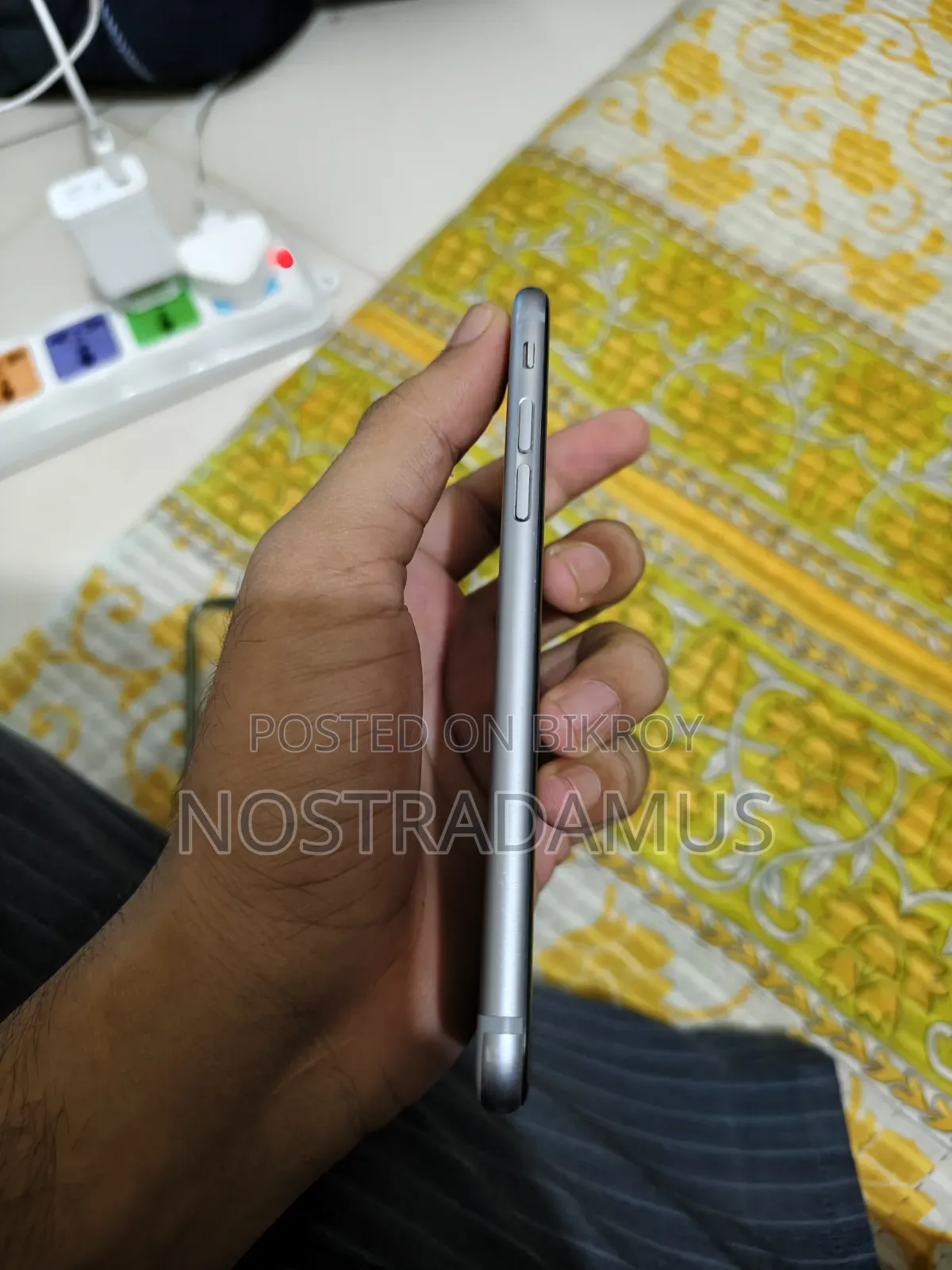 Apple iPhone 6s 64 GB Gray