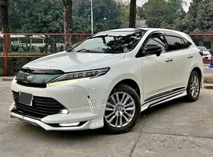Toyota Harrier 2.0 Four Wheel Drive 2018 Pearl