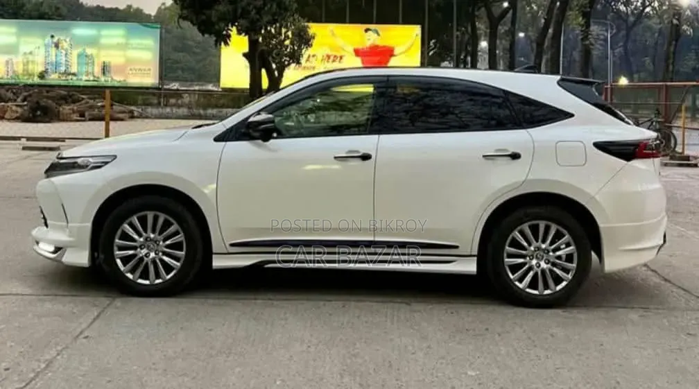 Toyota Harrier 2.0 Four Wheel Drive 2018 Pearl