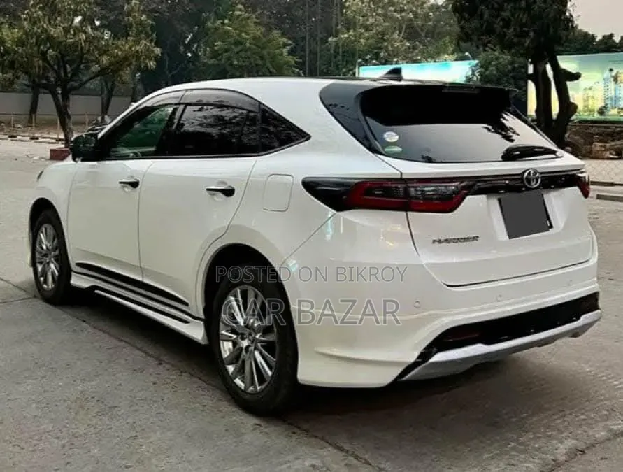 Toyota Harrier 2.0 Four Wheel Drive 2018 Pearl