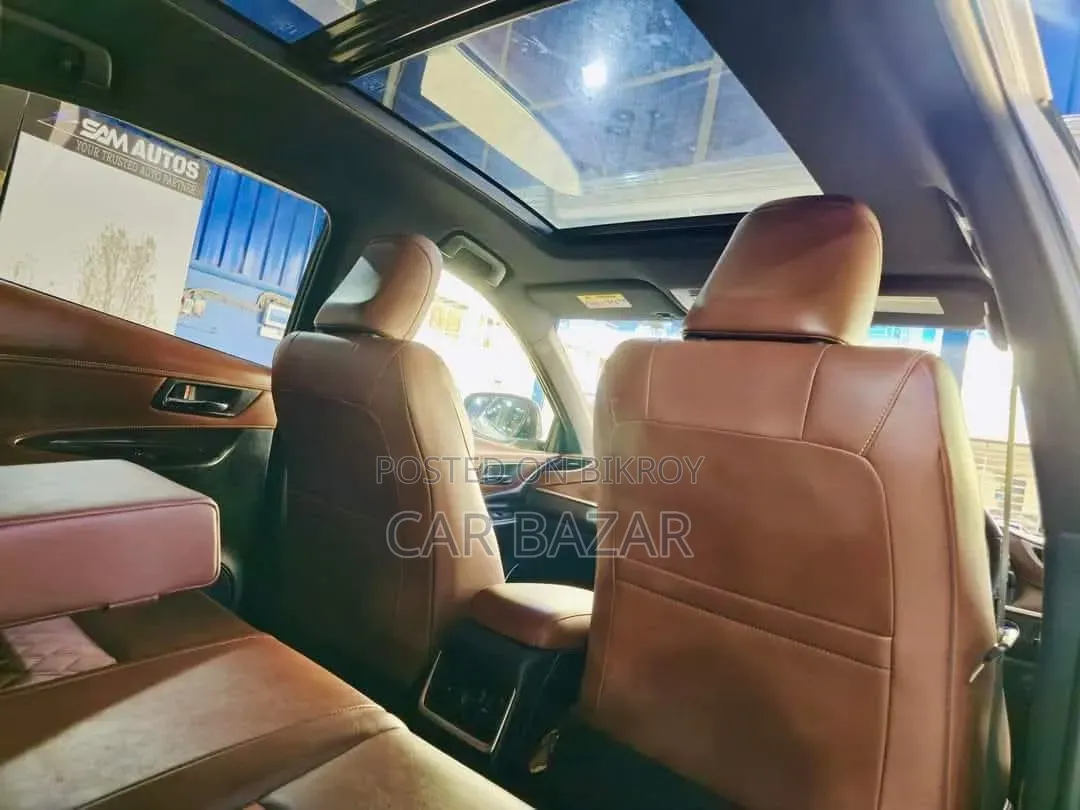 Toyota Harrier 2.0 Four Wheel Drive 2018 Pearl