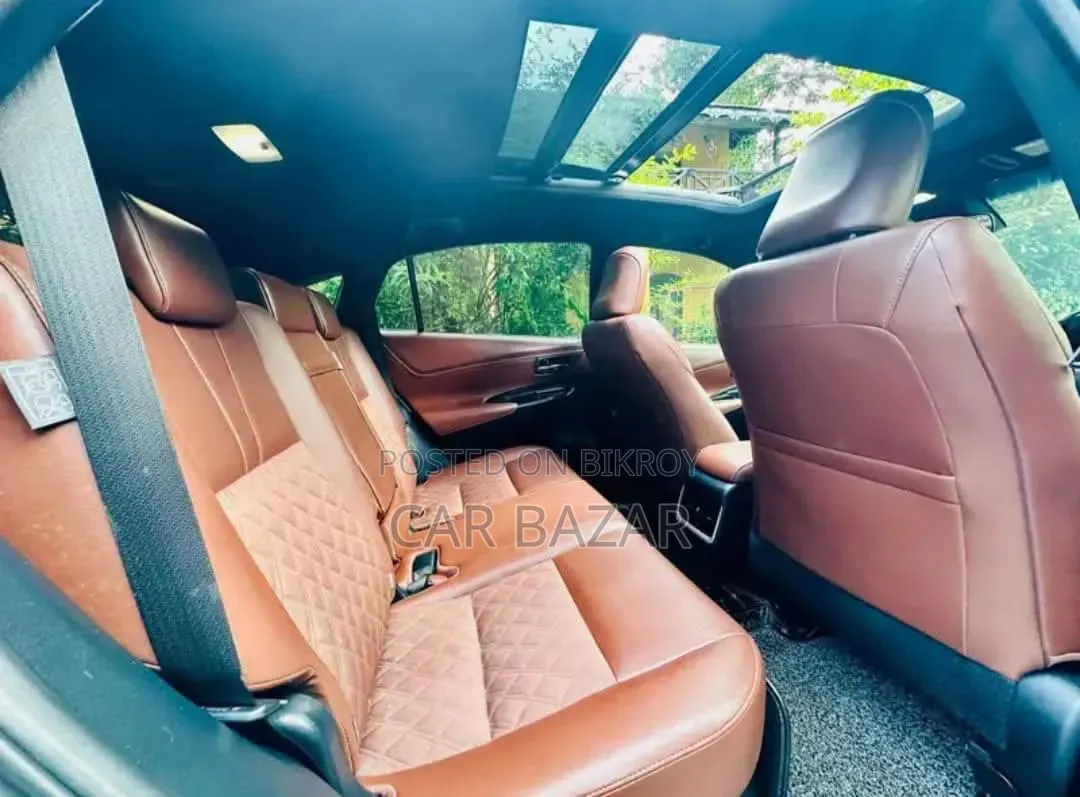 Toyota Harrier 2.0 Four Wheel Drive 2018 Pearl