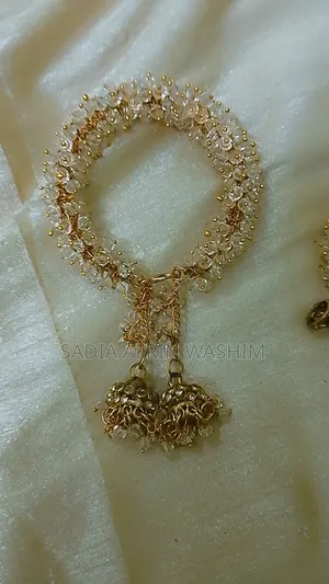 হোমমেড জুয়েলারি