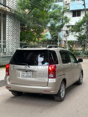 Toyota Raum 1.5 L 4WD 2005 Beige