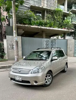 Toyota Raum 1.5 L 4WD 2005 Beige