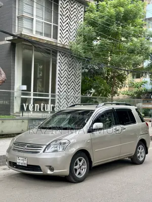 Toyota Raum 1.5 L 4WD 2005 Beige