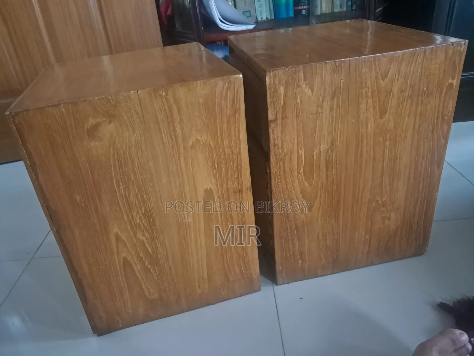 সেগুন কাঠ খাট কর্নার - ২ পিস