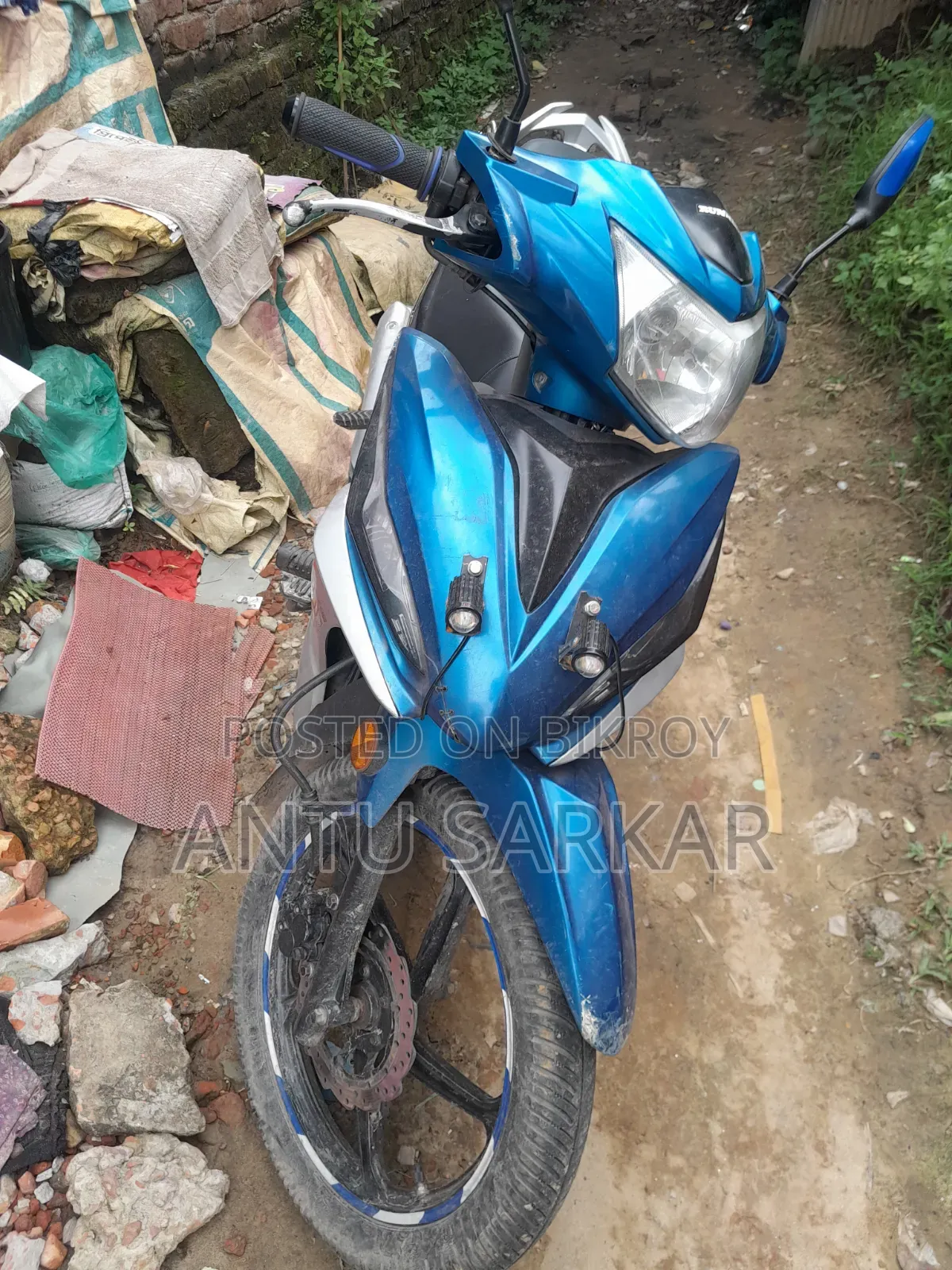 রানার কাইট + ১১০ ২০১৭ ব্লু