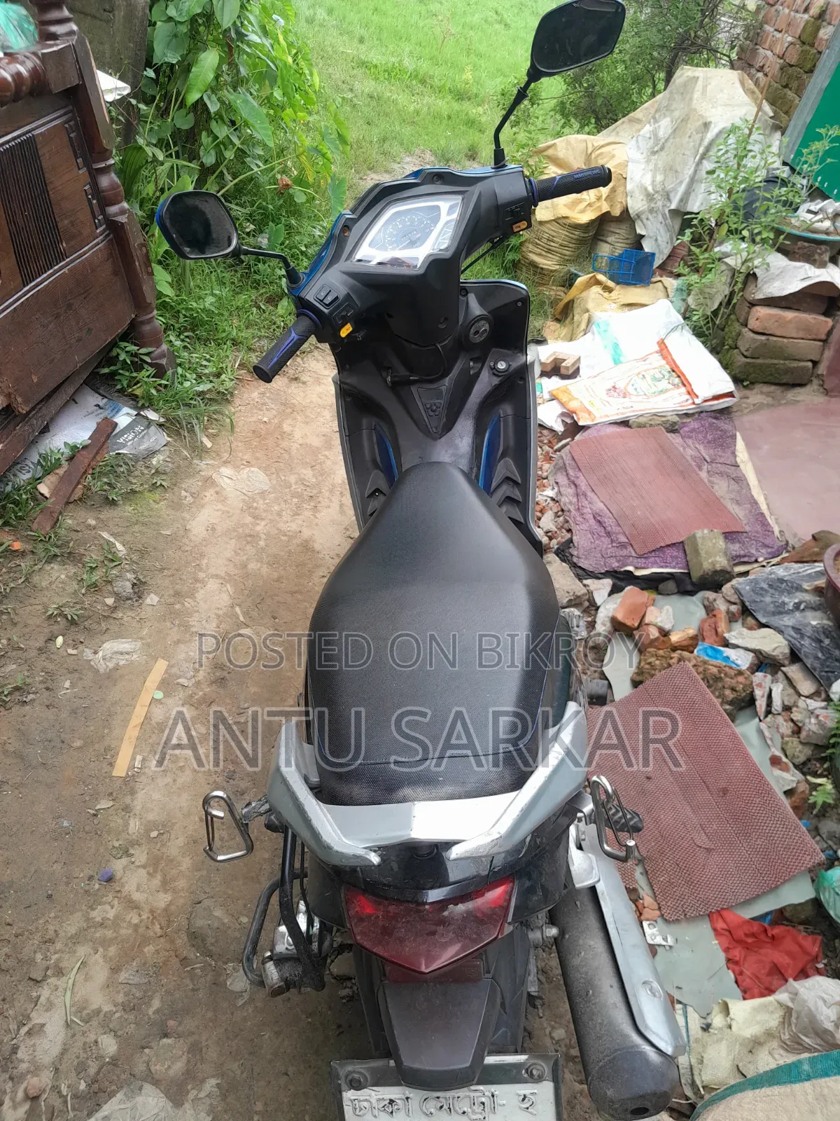 রানার কাইট + ১১০ ২০১৭ ব্লু