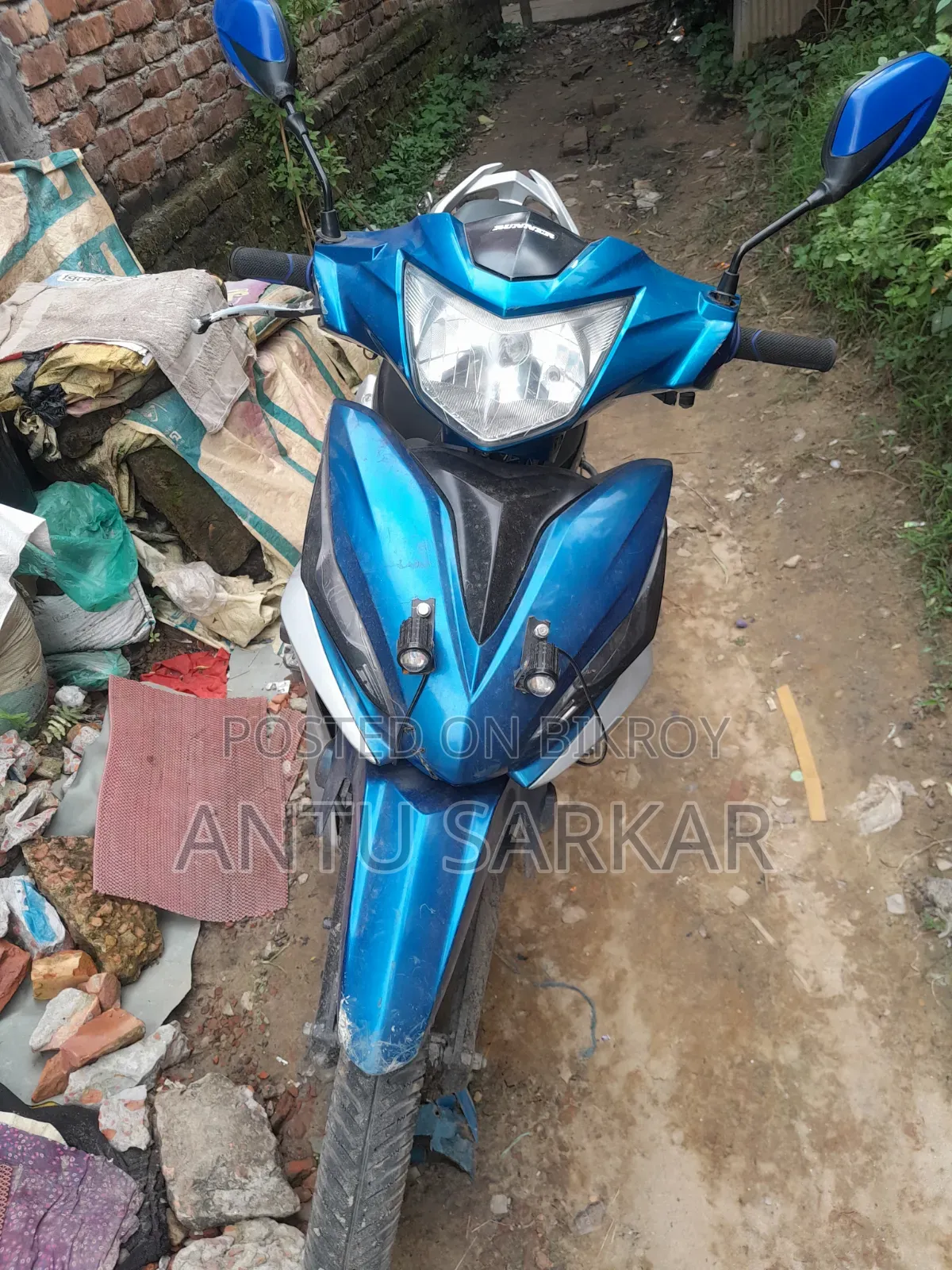 রানার কাইট + ১১০ ২০১৭ ব্লু