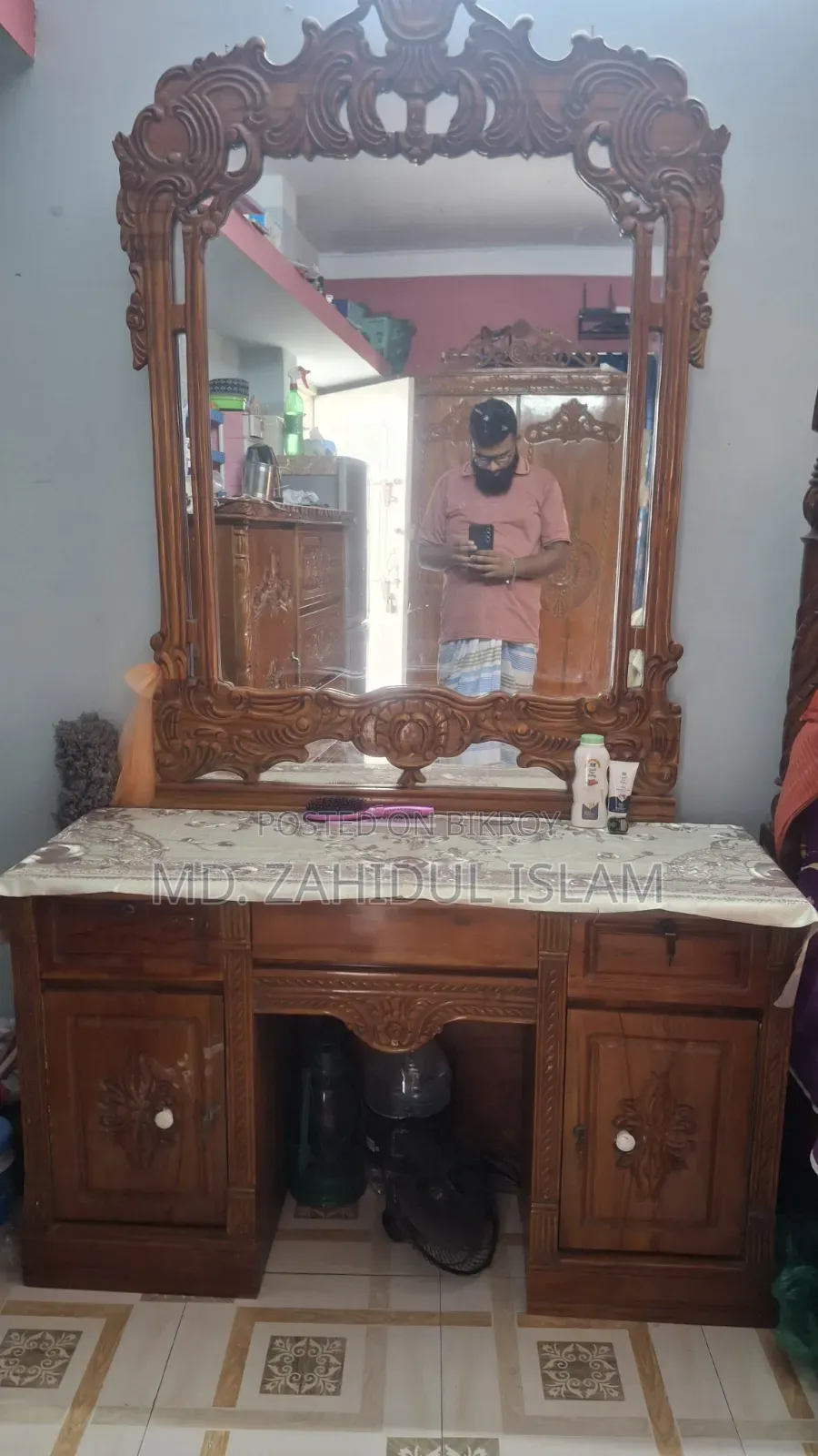 ডেসিন টেবিল