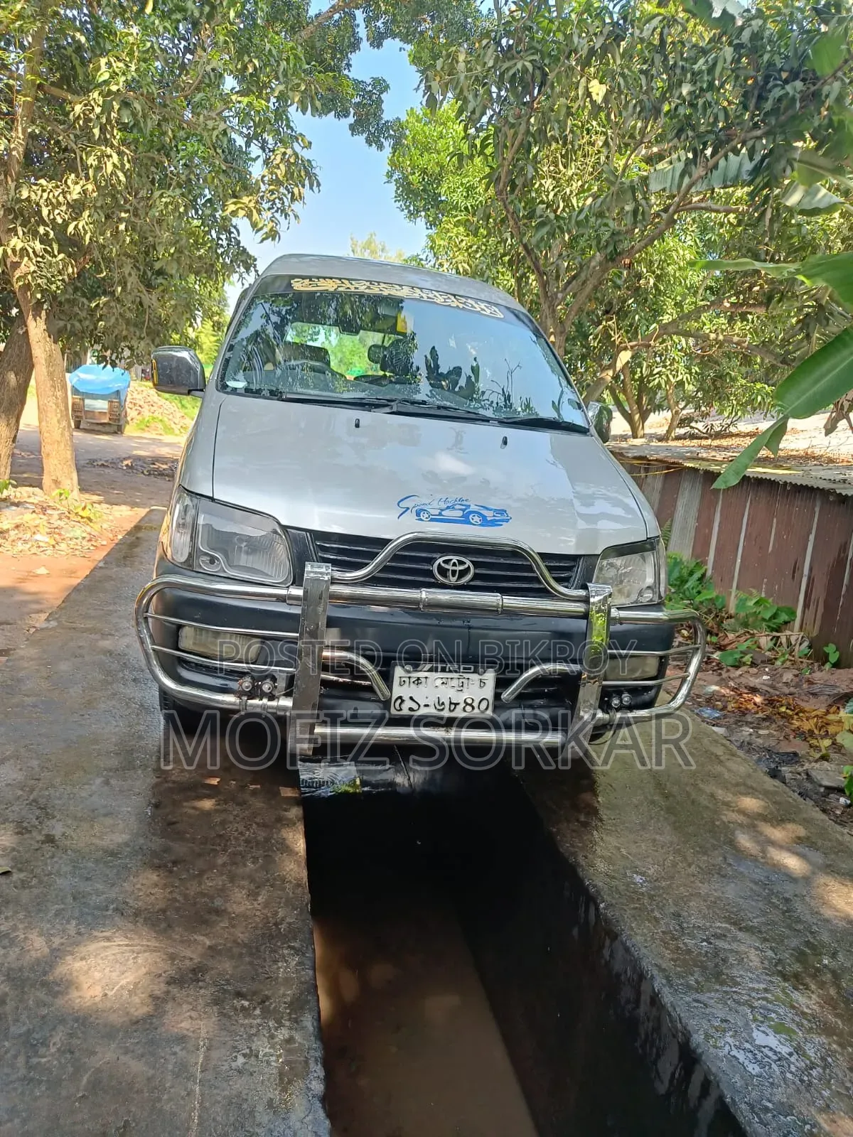 Toyota Noah 2001 Silver