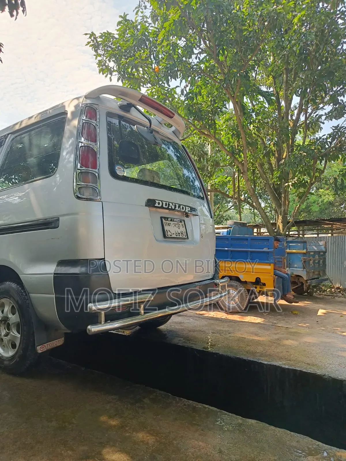 Toyota Noah 2001 Silver