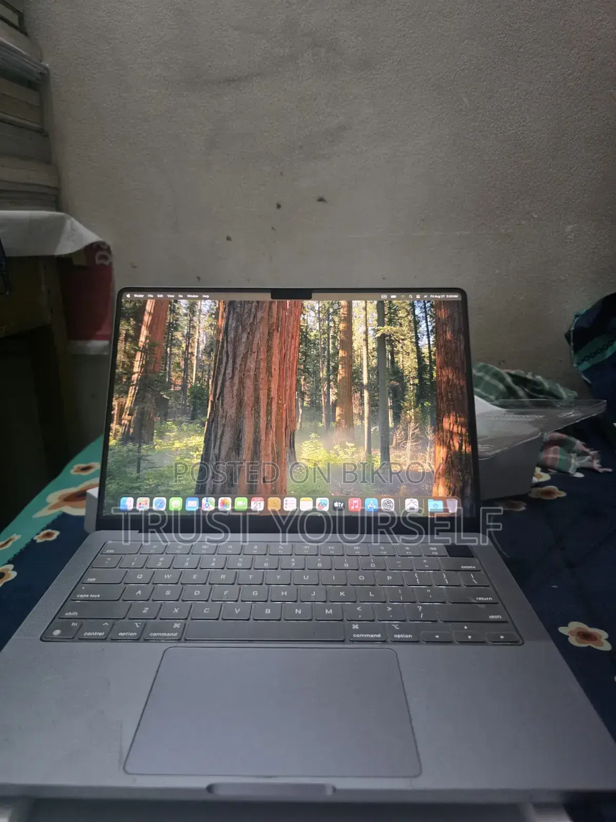 Laptop Apple MacBook Pro 2024 M3 8GB Apple M3 Pro SSD 512GB